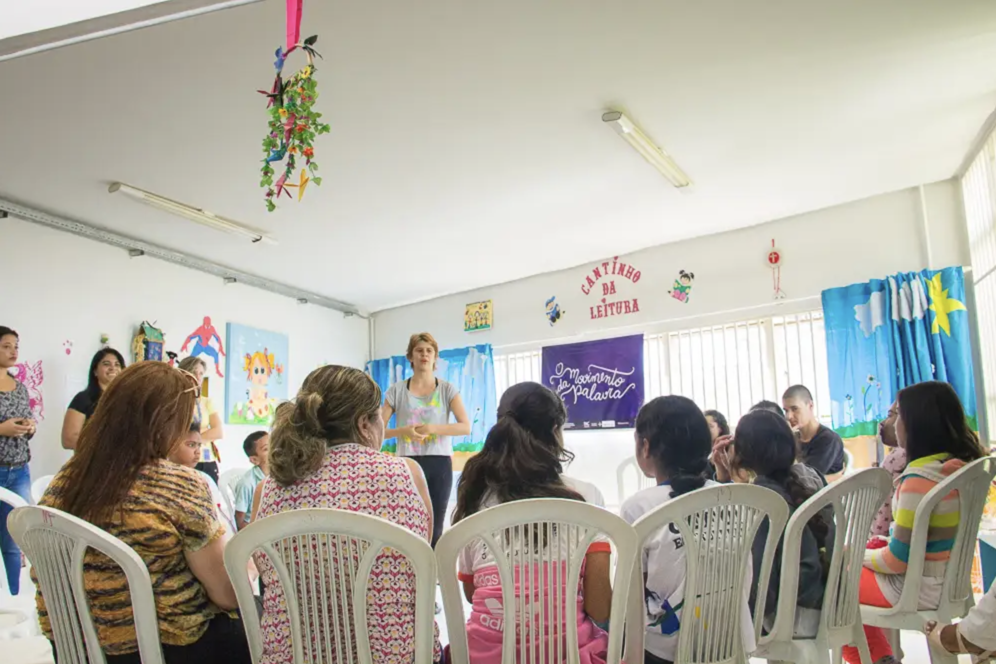 Workshop do Movimento da Palavra em biblioteca